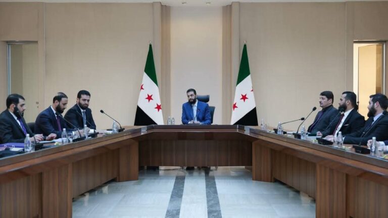 الشرع : يبحث مع وزارة الداخلية تطوير الشؤون المدينة ومشروع البطاقة الشخصية الجديدة