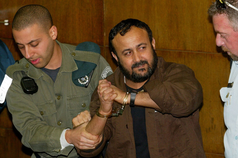 تحذيرات من مخاطر محدقة بحياة القيادي الفلسطيني الأسير مروان البرغوثي