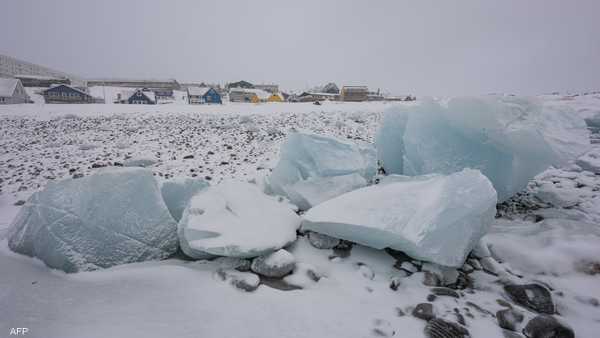 اكتشاف ضعف جيولوجي في الغطاء الجليدي لغرينلاند يهدد استقراره ويعقد الطموحات الأمريكية