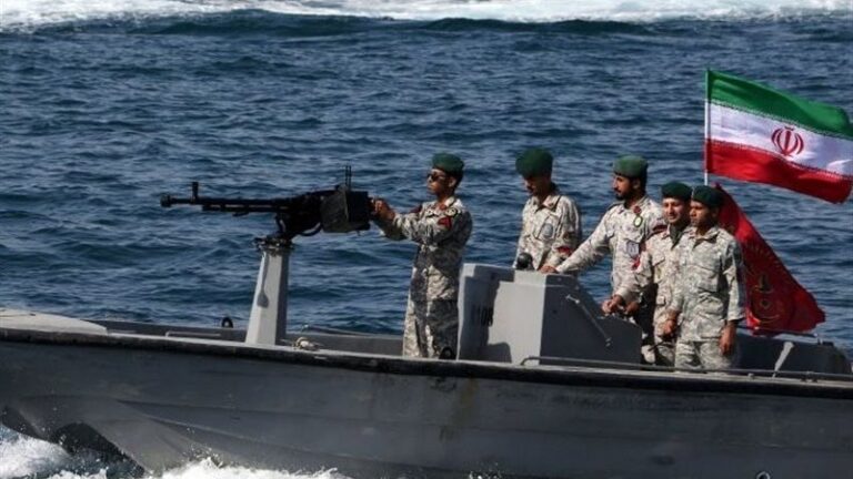 الجيش الإيراني: لن تردعنا التهديدات البحرية والجوية