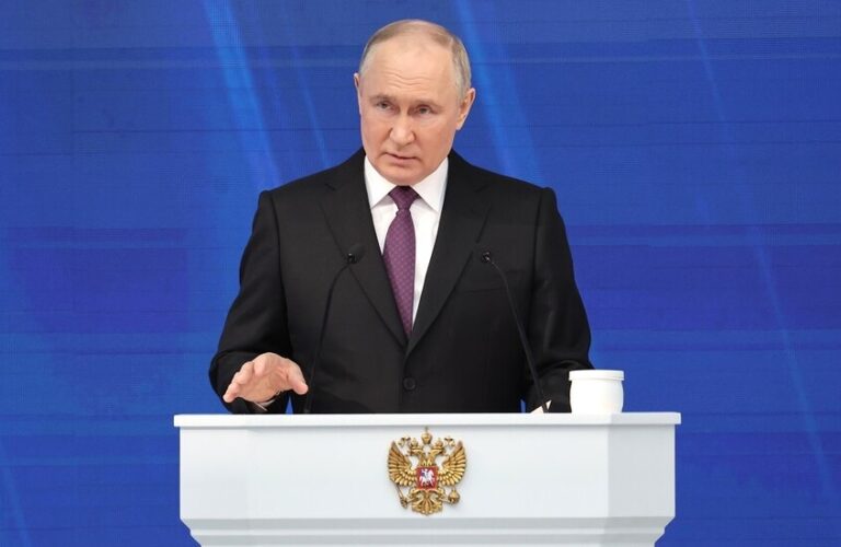 بوتين يؤكد متانة العلاقات مع مدغشقر واستعداد موسكو لدعمها في مواجهة تداعيات الأعاصير