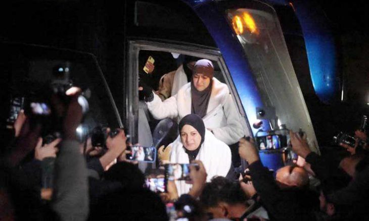 12 فلسطينيًا عادو إلى غزة من معبر رفح لأول مرة منذ نحو عامين