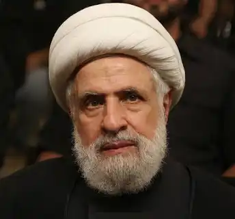 نعيم قاسم:يتوعد بالمواجهة وعدم الاستسلام والدفاع عن لبنان مهما كلف ذلك من ثمن.