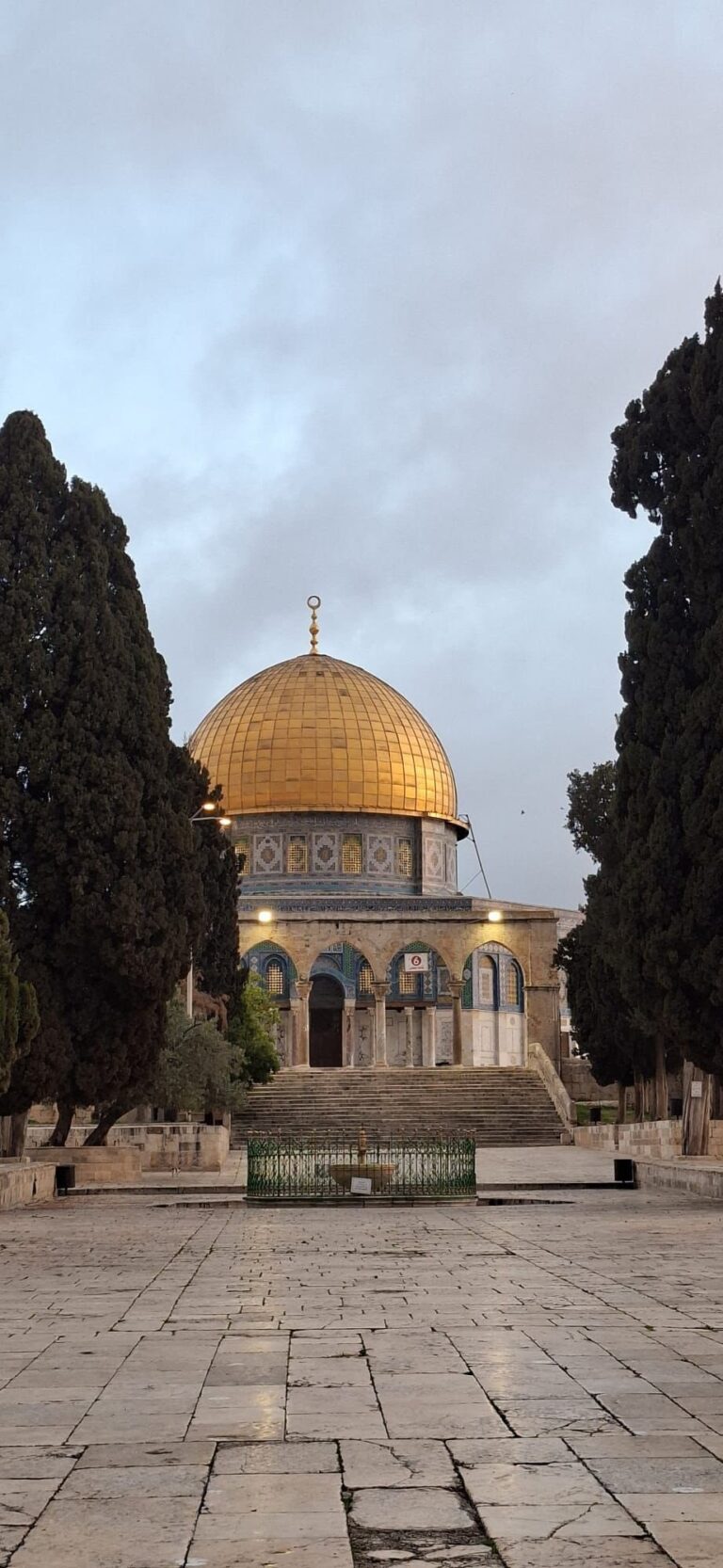 لليوم الـ39 على التوالي.. الاحتلال يواصل إغلاق المسجد الأقصى وكنيسة القيامة وسط تحذيرات من فرض وقائع دينية جديدة