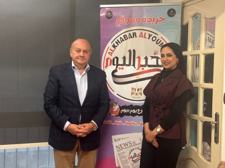 السفير يوسف زادة فى ضيافة وكالة برق غزة وحوار حولة الحرب القائمة