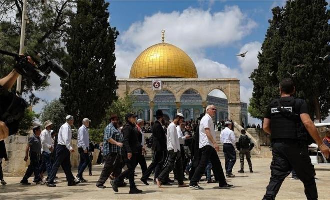 المستوطنون يرتكبون جريمة خطيرة بحق الأقصى اليوم
