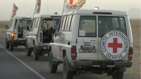 الصليب الأحمر يجتمع مع الصهاينة لبحث زيارات أسرى غزة